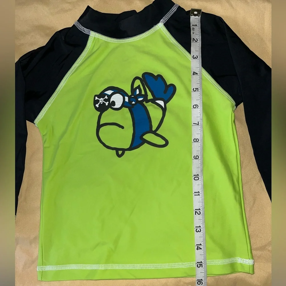 Flap Happy Kids UV 50 NWT Graphic Pirate Fish Rash Guard Swim Top Size 4